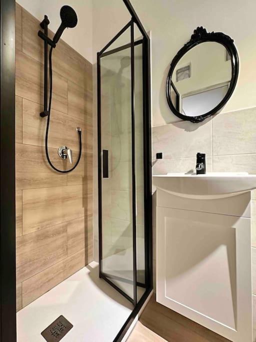 Warm Retreat In The Heart Of Florence Cls Station Apartment Ngoại thất bức ảnh